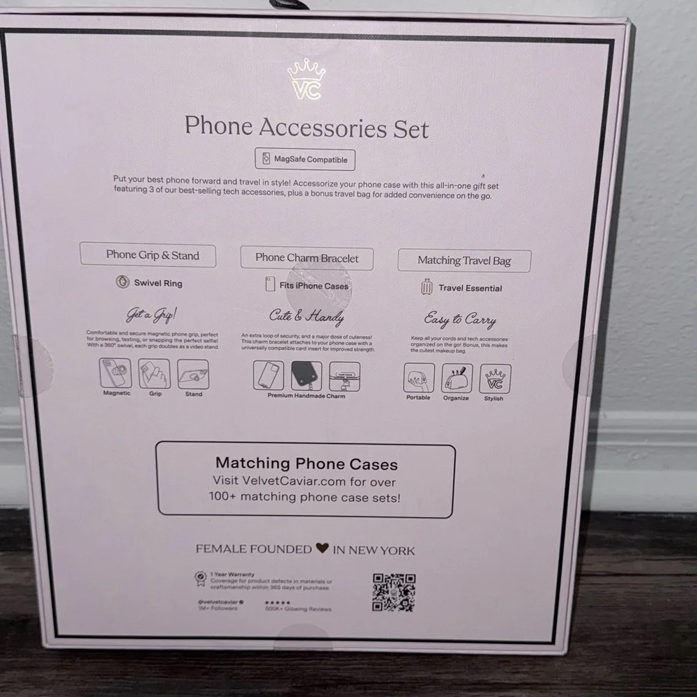 VELVET CAVIAR Phone Accessories Set